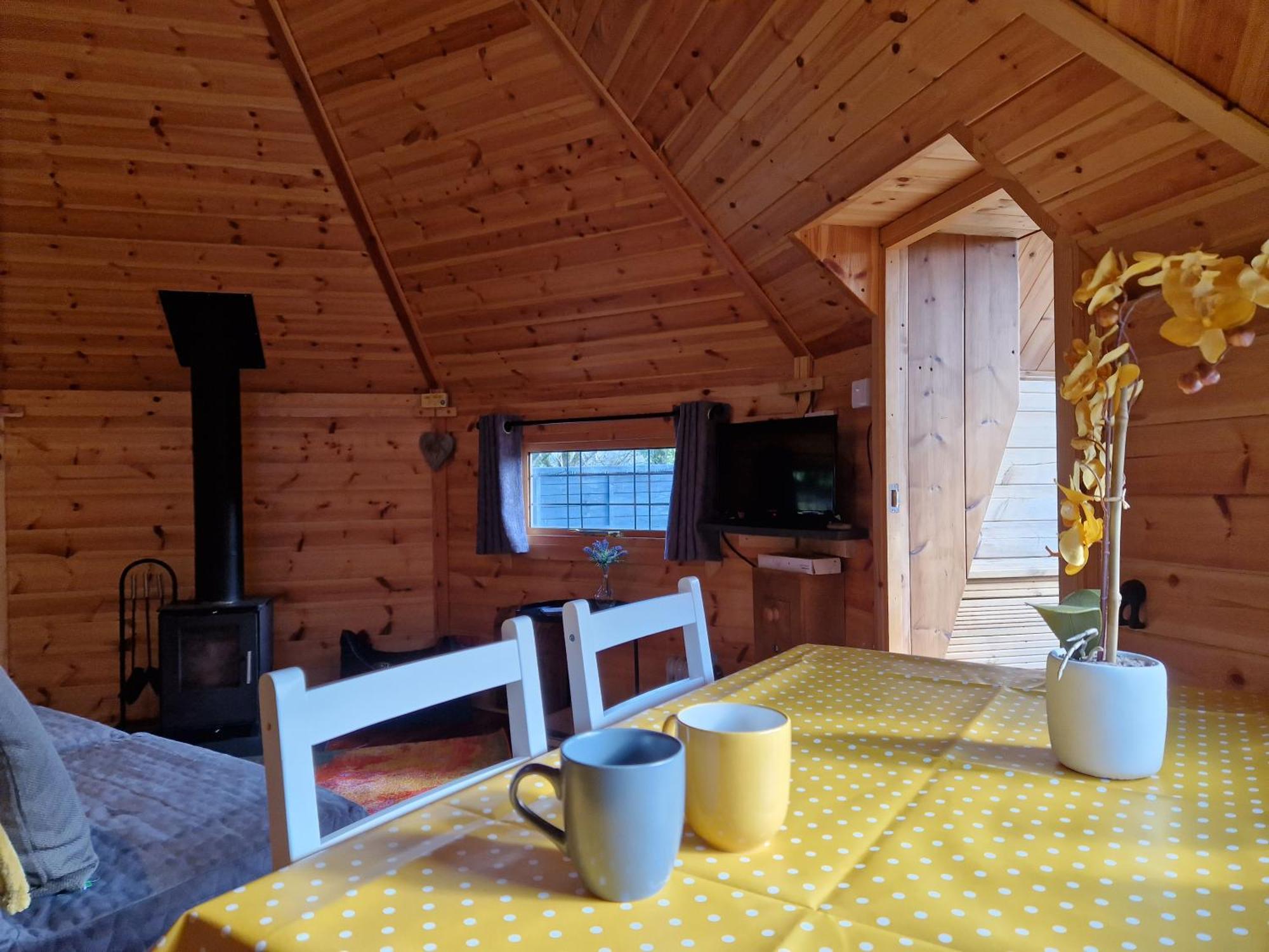 The Hive - Unique Log Cabin With Wood Burning Stove Ludchurch Extérieur photo