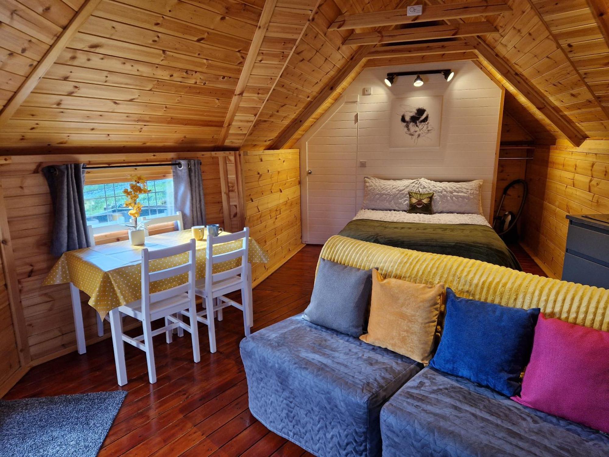 The Hive - Unique Log Cabin With Wood Burning Stove Ludchurch Extérieur photo